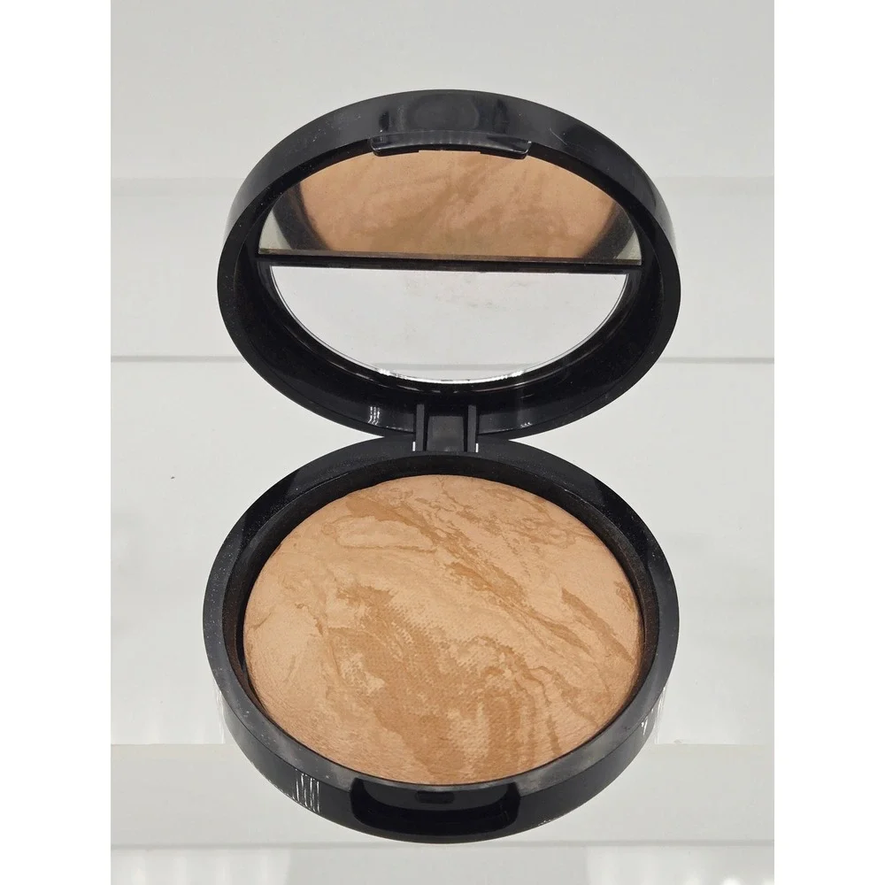 Laura Geller Baked Balance-N-Brighten Foundation Golden Medium 9g 0.32oz New